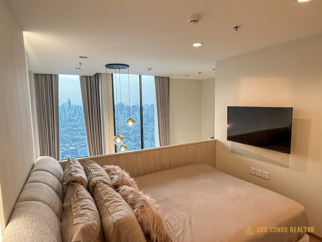 Duplex 1-Bedroom Condo for Rent at Noble Form Thonglor (50 sqm) — Thonglor BTS