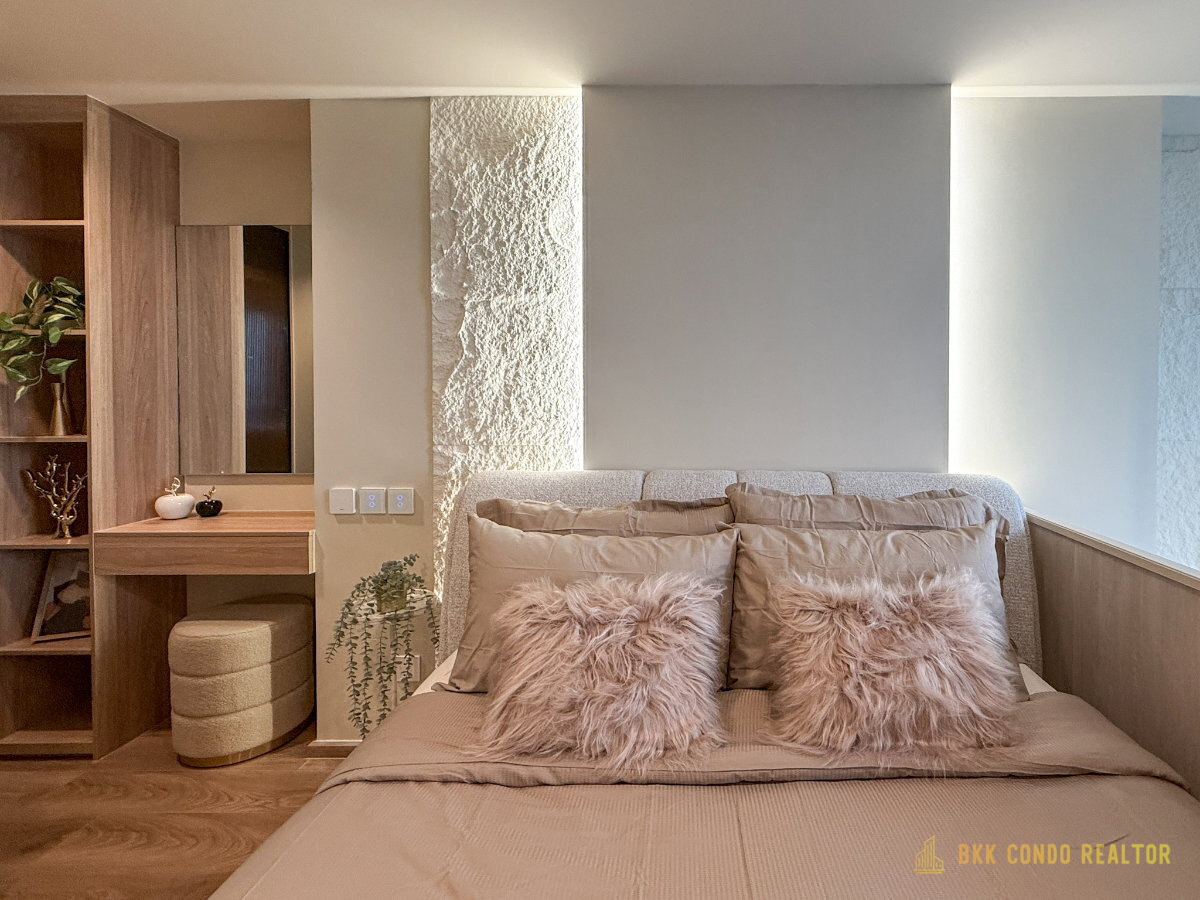 Duplex 1-Bedroom Condo for Rent at Noble Form Thonglor (50 sqm) — Thonglor BTS