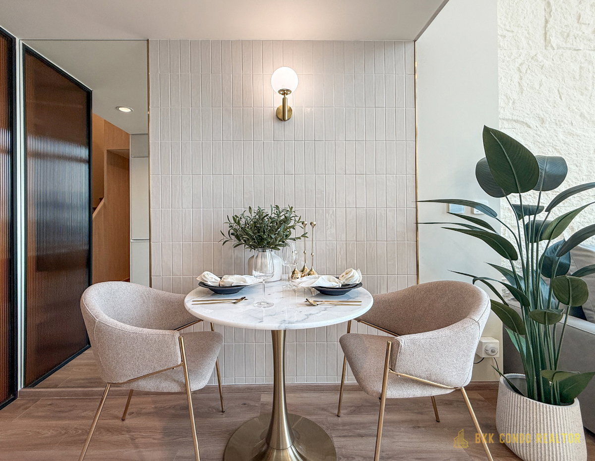 Duplex 1-Bedroom Condo for Rent at Noble Form Thonglor (50 sqm) — Thonglor BTS