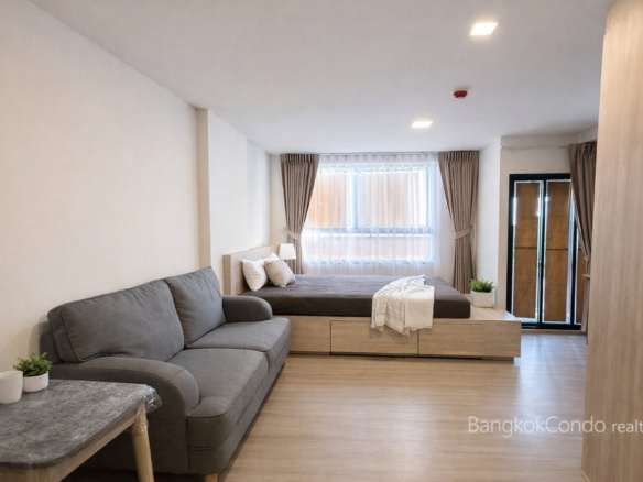 Studio Condo for Rent at The Muve Bangna (25.33 sqm) — Bangna BTS