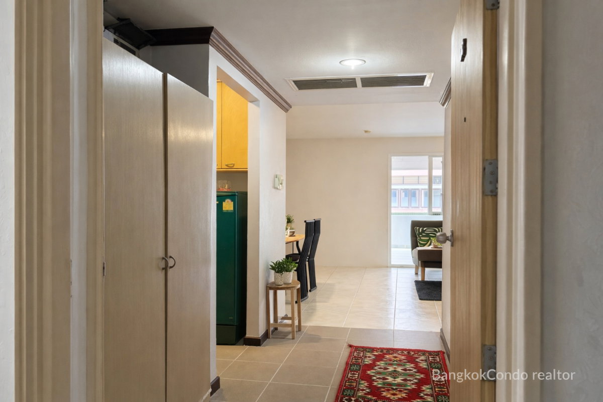 1-Bedroom Condo for Rent at Tridhos Smart Living Si Ayuthaya (57 sqm) — Phaya Thai BTS