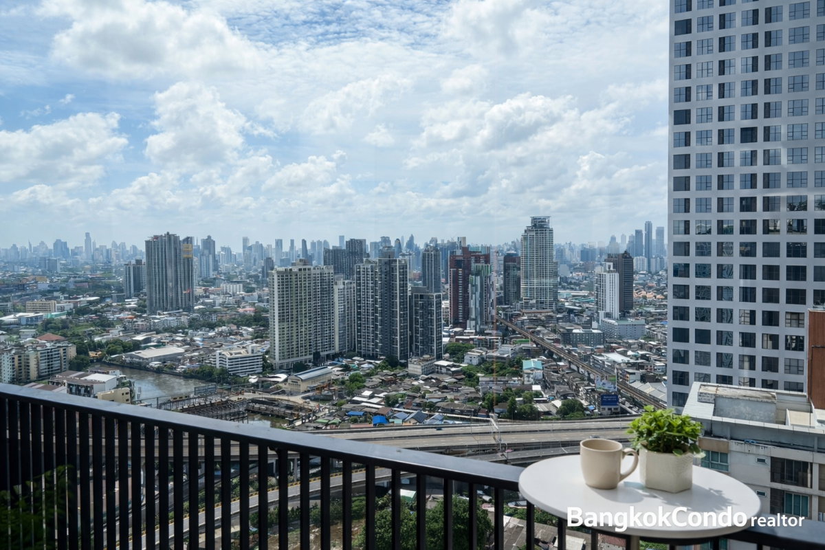 1-Bedroom Condo for Rent at Aspire Onnut Station (30 sqm) — On Nut BTS