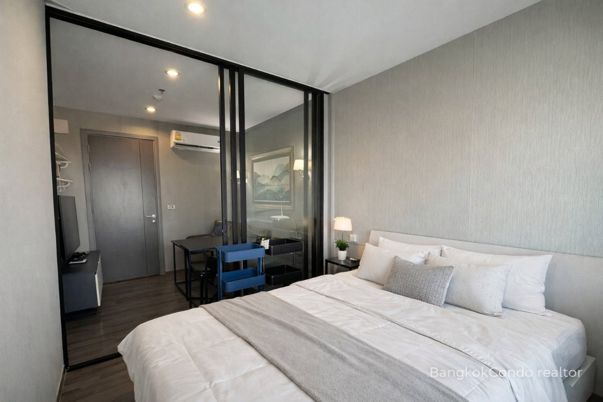 a11032-05 Studio Condo for Rent at The Base Park East Sukhumvit 77 (26 sqm) — On Nut BTS