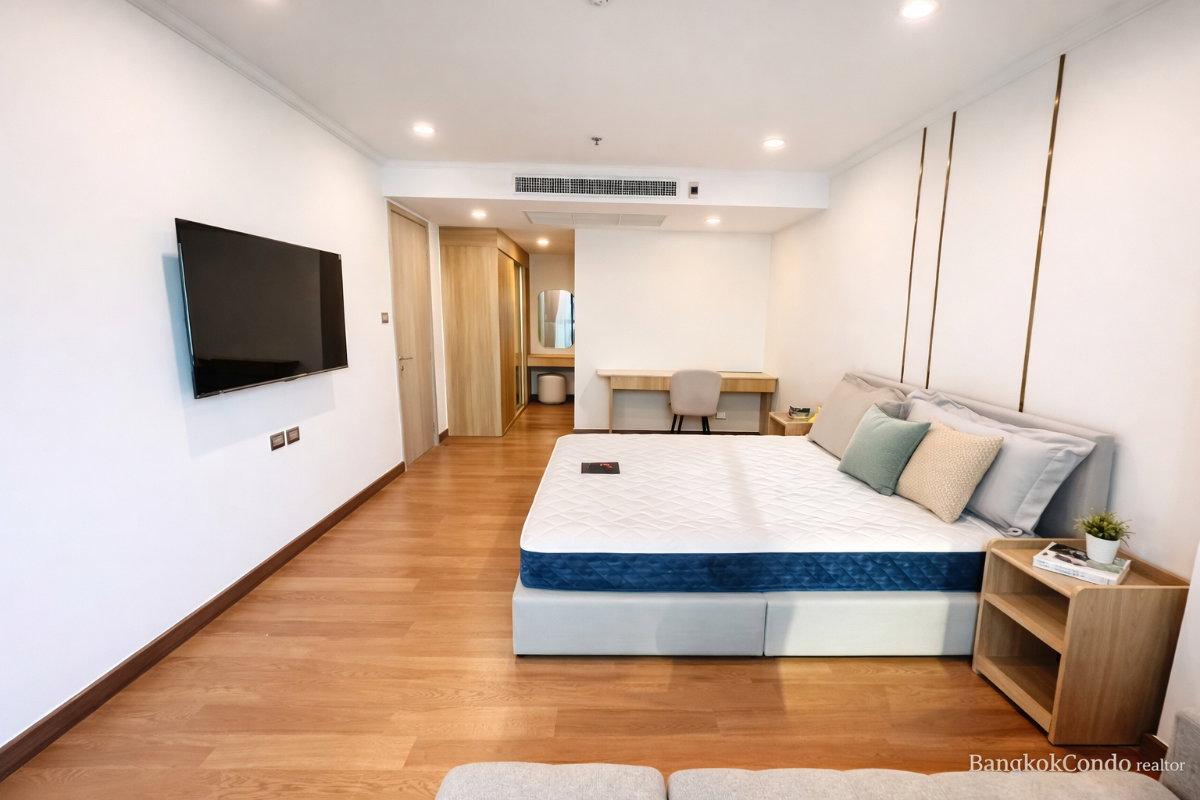 2-Bedroom Condo for Rent at Supalai Oriental Sukhumvit 39 (101 sqm) — Phrom Phong BTS
