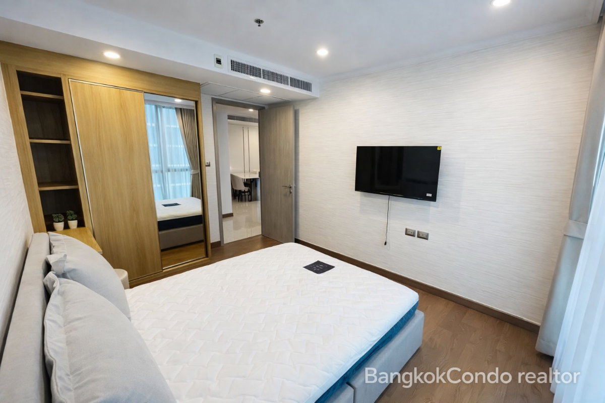 2-Bedroom Condo for Rent at Supalai Oriental Sukhumvit 39 (101 sqm) — Phrom Phong BTS