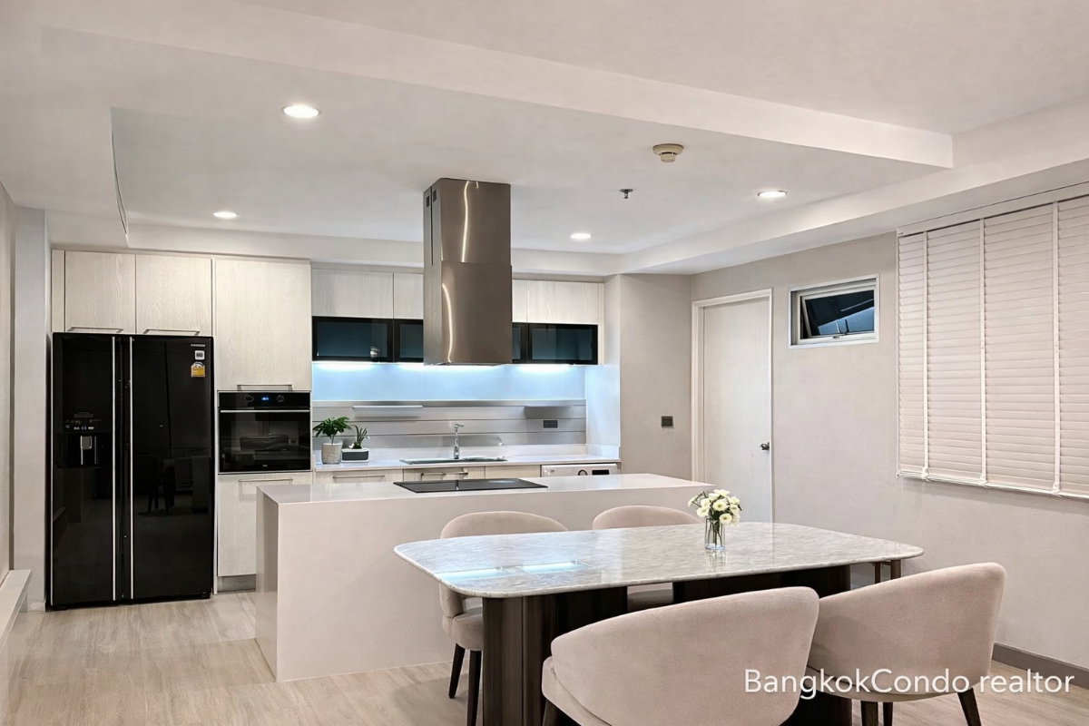 3-Bedroom Condo for Rent at Nusasiri Grand (137 sqm) — Ekkamai BTS
