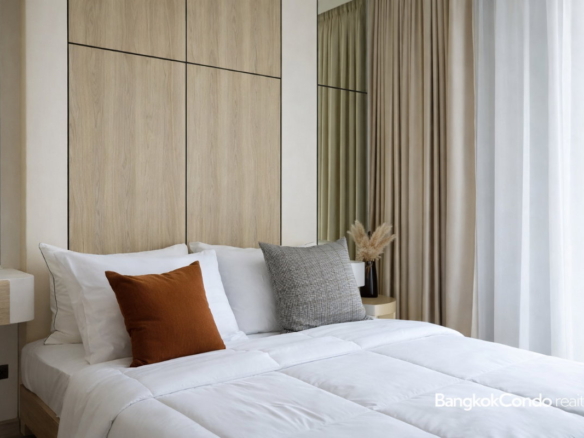 1-Bedroom Condo for Rent at Rhythm Ekkamai Estate (35 sqm) — Ekkamai BTS