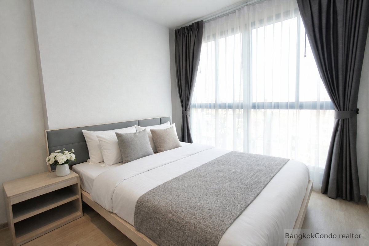 2-Bedroom Condo for Rent at Ideo O2 (53 sqm) — Bangna BTS