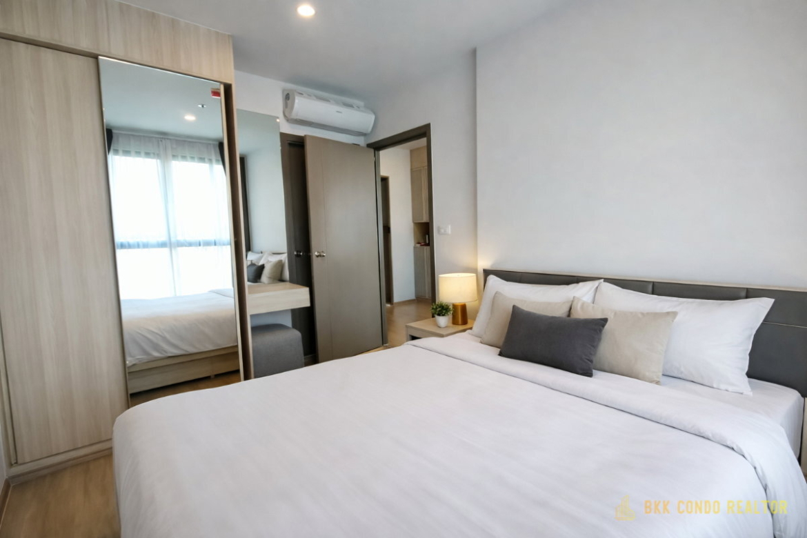 2-Bedroom Condo for Rent at Ideo O2 (53 sqm) — Bangna BTS