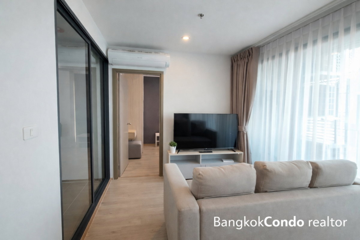 2-Bedroom Condo for Rent at Ideo O2 (53 sqm) — Bangna BTS
