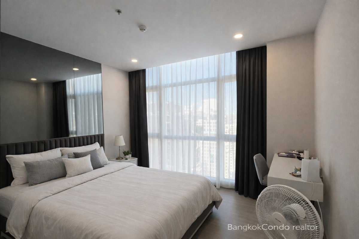 1-Bedroom Condo for Rent at Supalai Premier Si Phraya – Samyan (42.1 sqm) — Sam Yan MRT