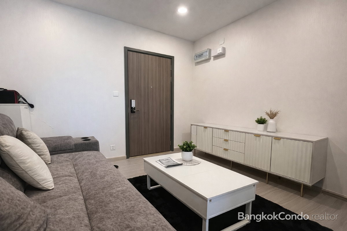 1-Bedroom Condo for Rent at Supalai Premier Si Phraya – Samyan (42.1 sqm) — Sam Yan MRT