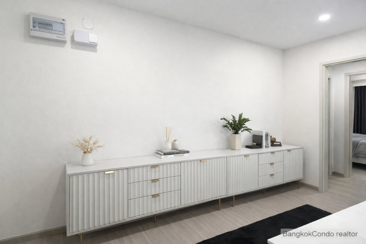 1-Bedroom Condo for Rent at Supalai Premier Si Phraya – Samyan (42.1 sqm) — Sam Yan MRT