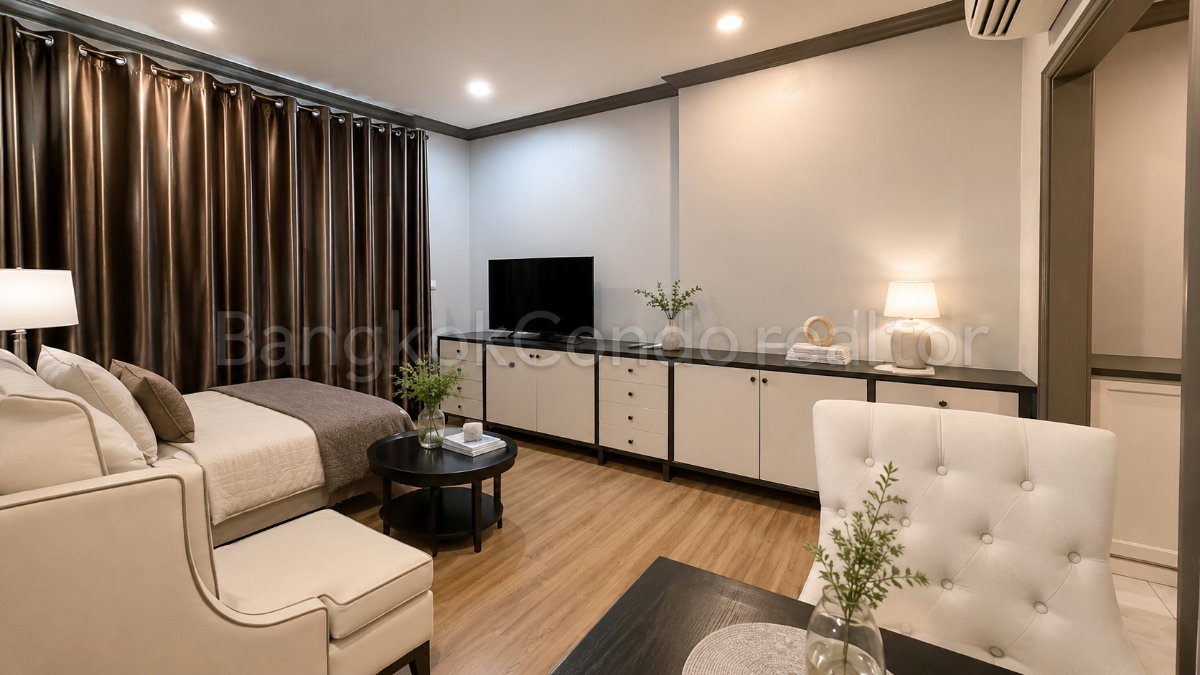 1-Bedroom Condo for Rent at The Reserve Kasemsan 3 (33.55 sqm) — National Stadium BTS