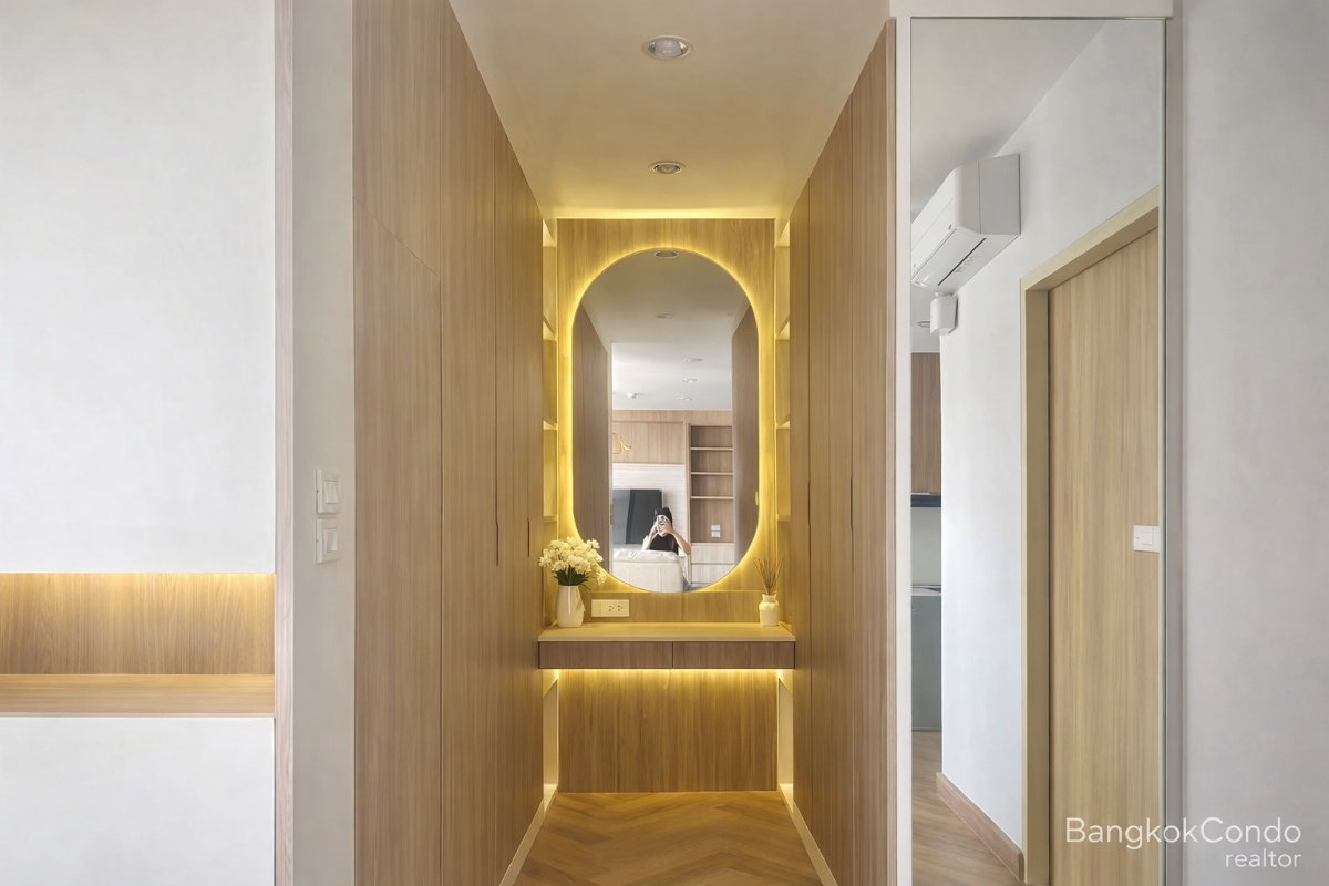 1-Bedroom Condo for Rent at The Issara Ladprao (50 sqm) — Ha Yaek Lat Phrao BTS
