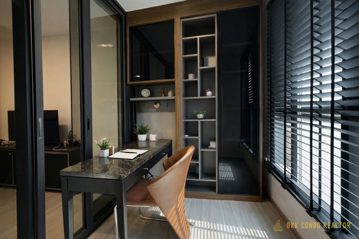 1-Bedroom Plus Condo for Rent at Aspire Sukhumvit – Rama 4 (35 sqm) — Phra Khanong BTS