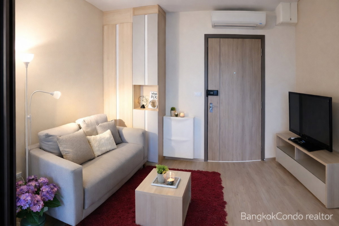 1-Bedroom Condo for Rent at Ideo O2 (33 sqm) — Bang Na BTS