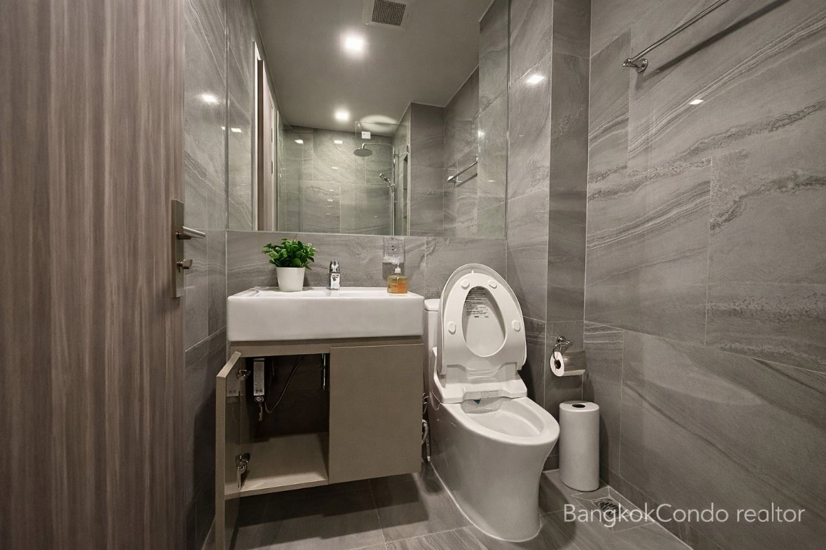 1-Bedroom Condo for Rent at IDEO Q Sukhumvit 36 (29 sqm) — Thonglor BTS