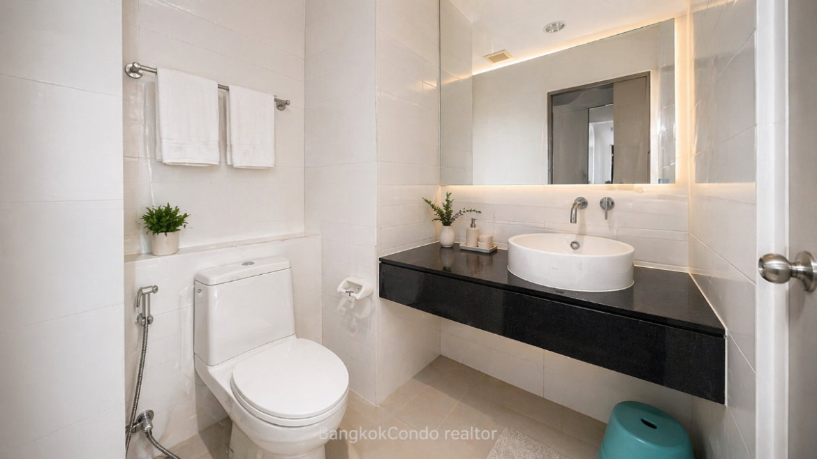 1-Bedroom Condo for Rent at IDEO Mix Sukhumvit 103 (30 sqm) — Udom Suk BTS