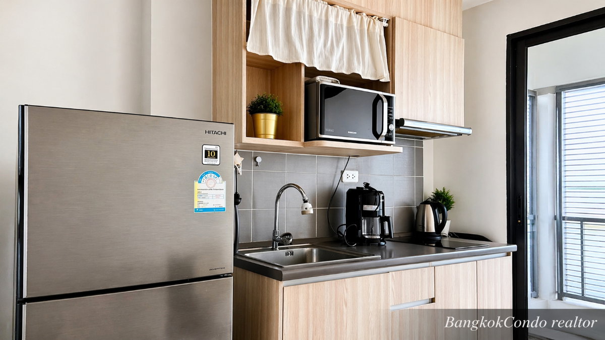 1-Bedroom Condo for Rent at Ideo O2 (33 sqm) — Bangna BTS