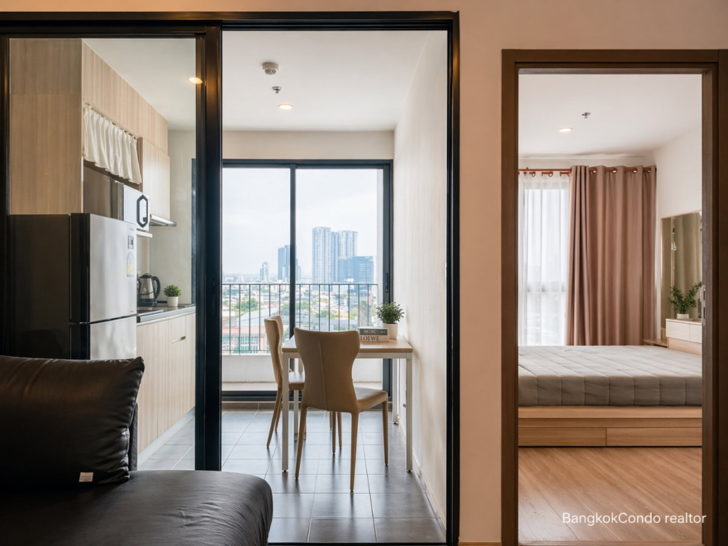 1-Bedroom Condo for Rent at Ideo O2 (33 sqm) — Bangna BTS
