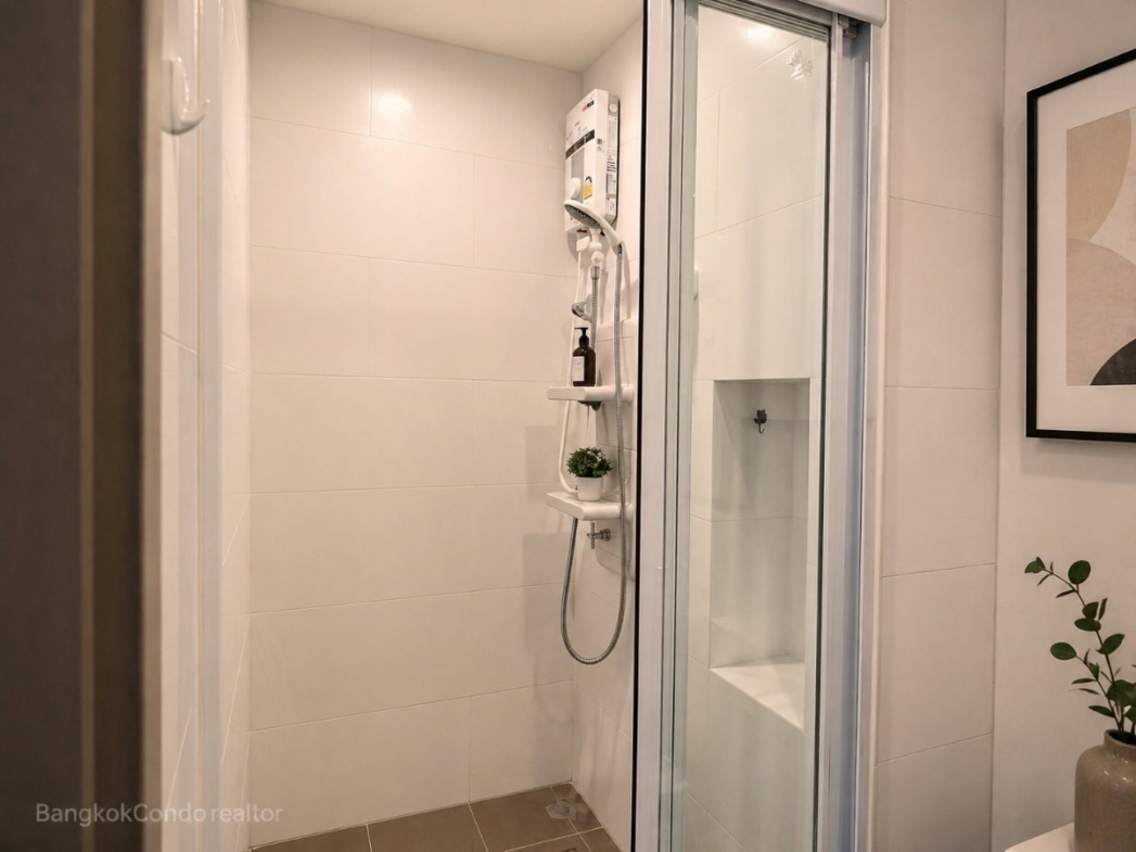 1-Bedroom Condo for Rent at The Base Park West Sukhumvit 77 (29 sqm) — On Nut BTS