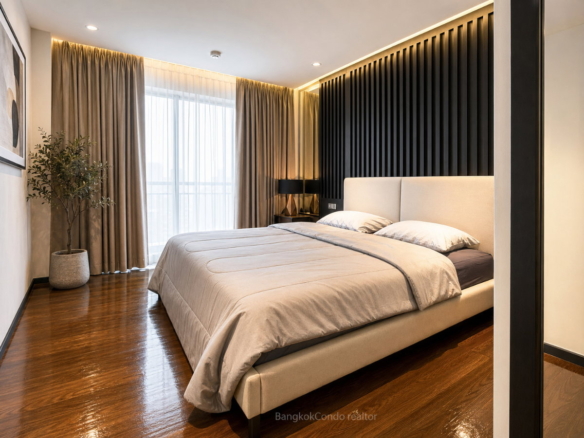 1-Bedroom Condo for Rent at The Private Residence Rajdamri (70 sqm) — Chidlom BTS