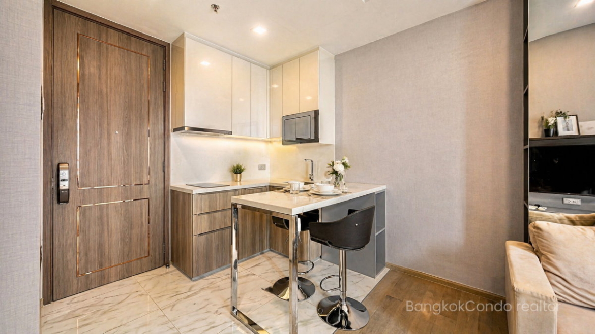 1-Bedroom Condo for Rent at CELES Asoke (35 sqm) — Asoke BTS