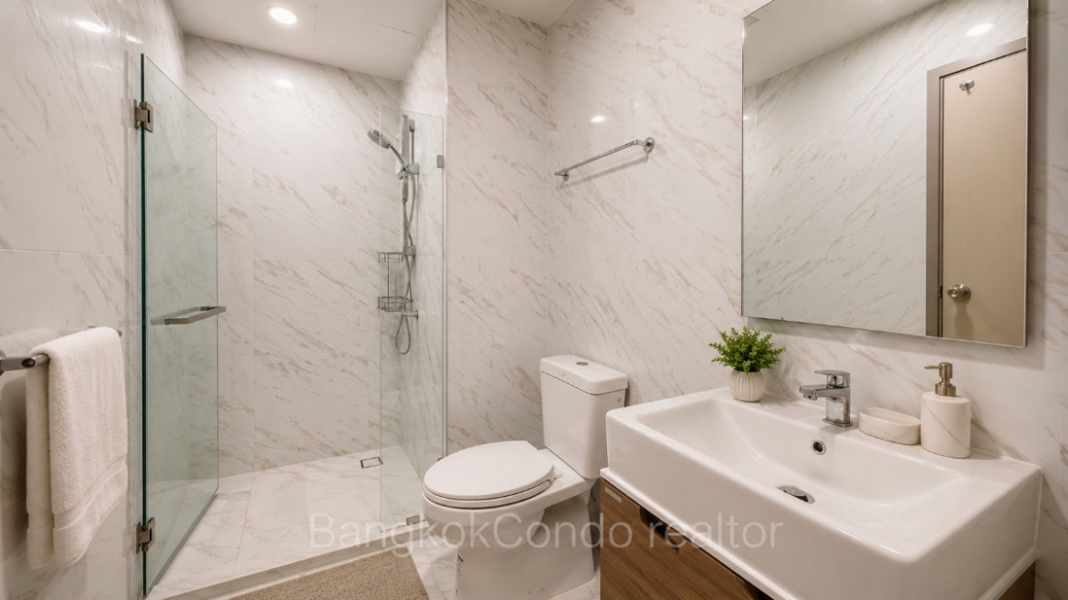 2-Bedroom Condo for Rent at IDEO Mobi Sukhumvit Eastpoint (53 sqm) — Bang Chak BTS