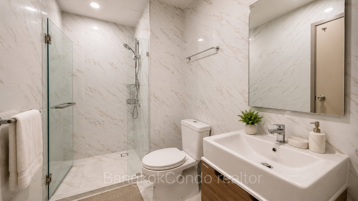 2-Bedroom Condo for Rent at IDEO Mobi Sukhumvit Eastpoint (53 sqm) — Bang Chak BTS