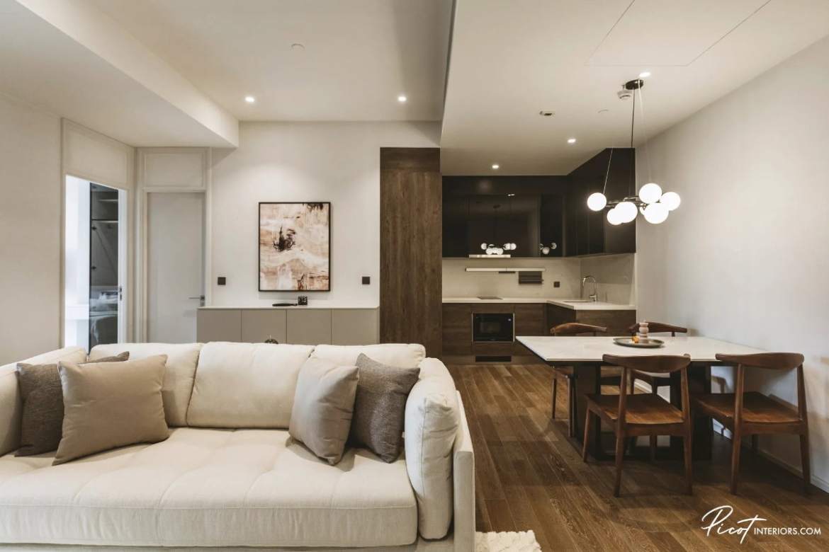 2-Bedroom Condo for Rent at Muniq Langsuan (78 sqm) — Chidlom BTS