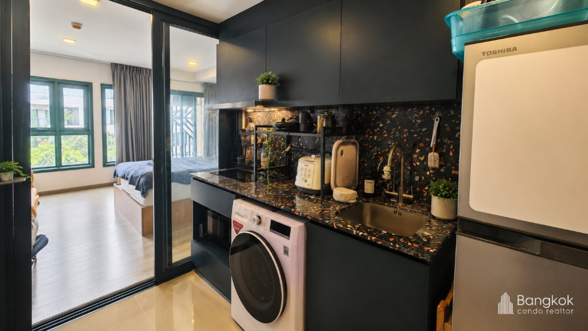 Studio Condo for Rent at The Base Sukhumvit 50 (25.7 sqm) — On Nut BTS