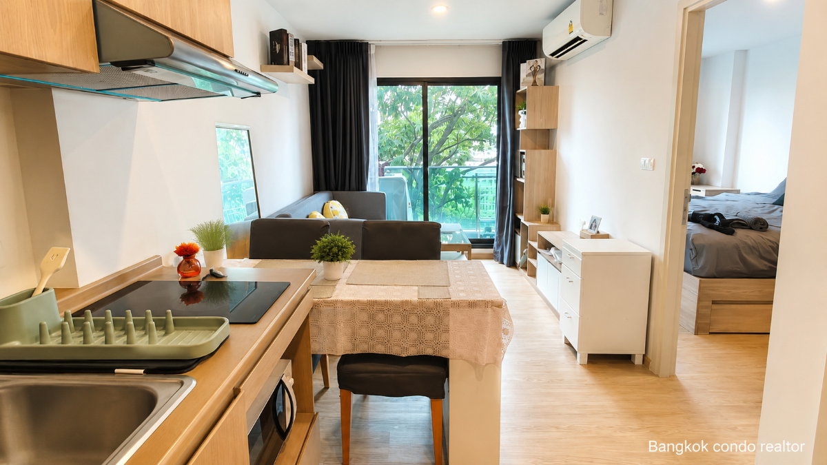1-Bedroom Condo for Rent at The Excel Hideaway Sukhumvit 50 (30 sqm) — On Nut BTS