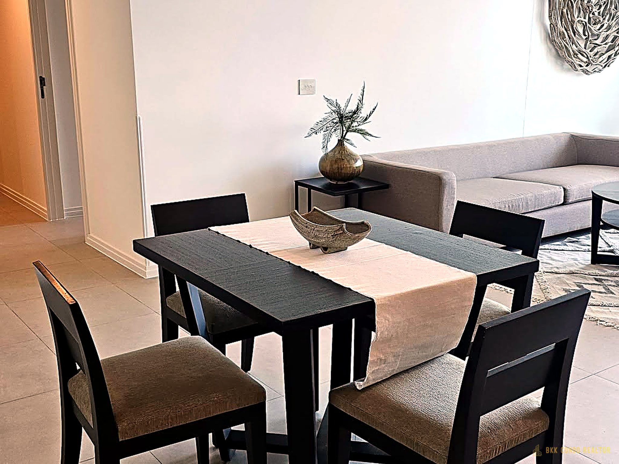 2-Bedroom Condo for Rent at The River Condo Charoen-Nakhon (138 sqm) — BTS Saphan Taksin