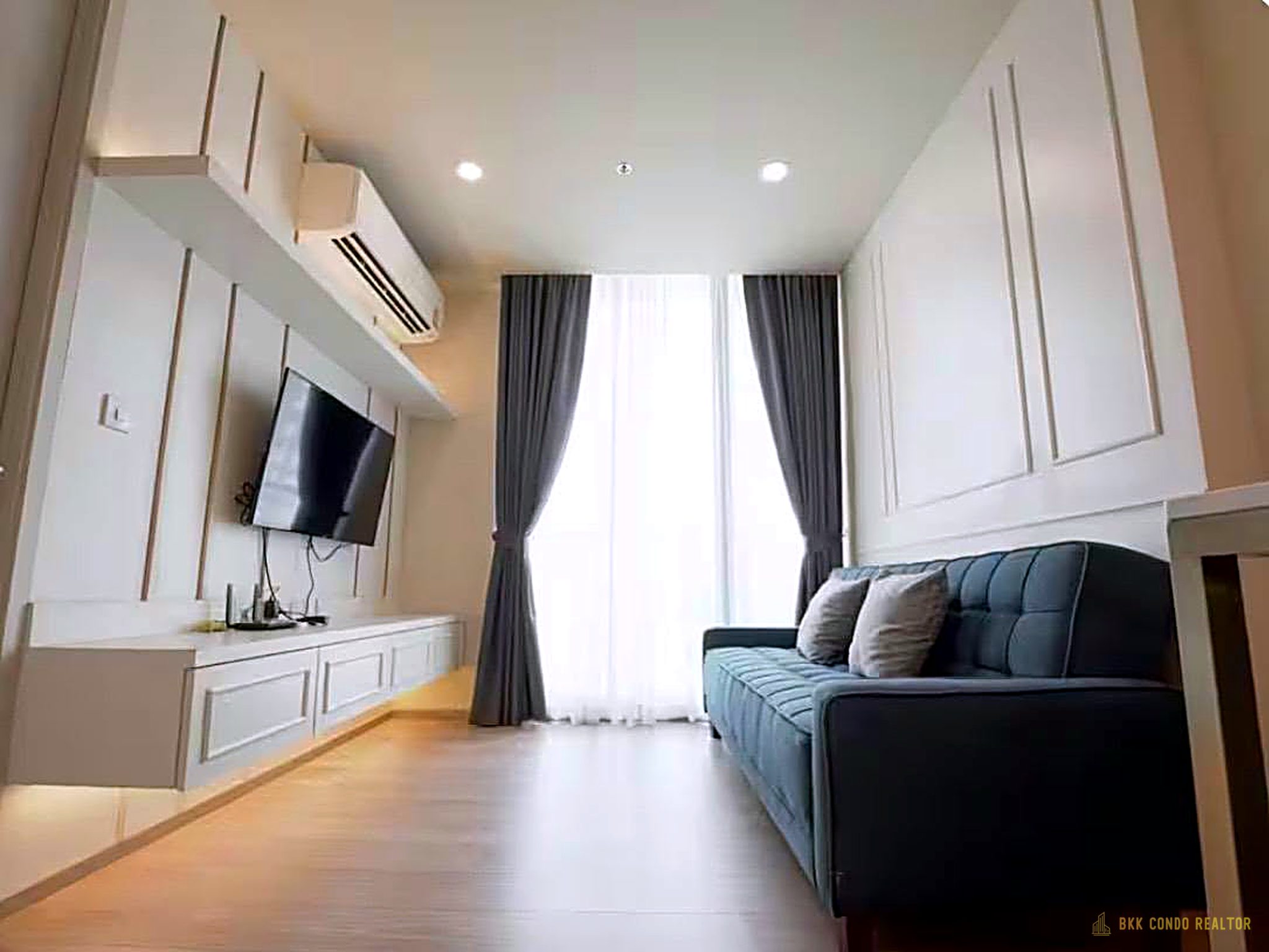 1-Bedroom Condo for Rent at Noble Recole Sukhumvit 19 (35 sqm) — Asoke BTS