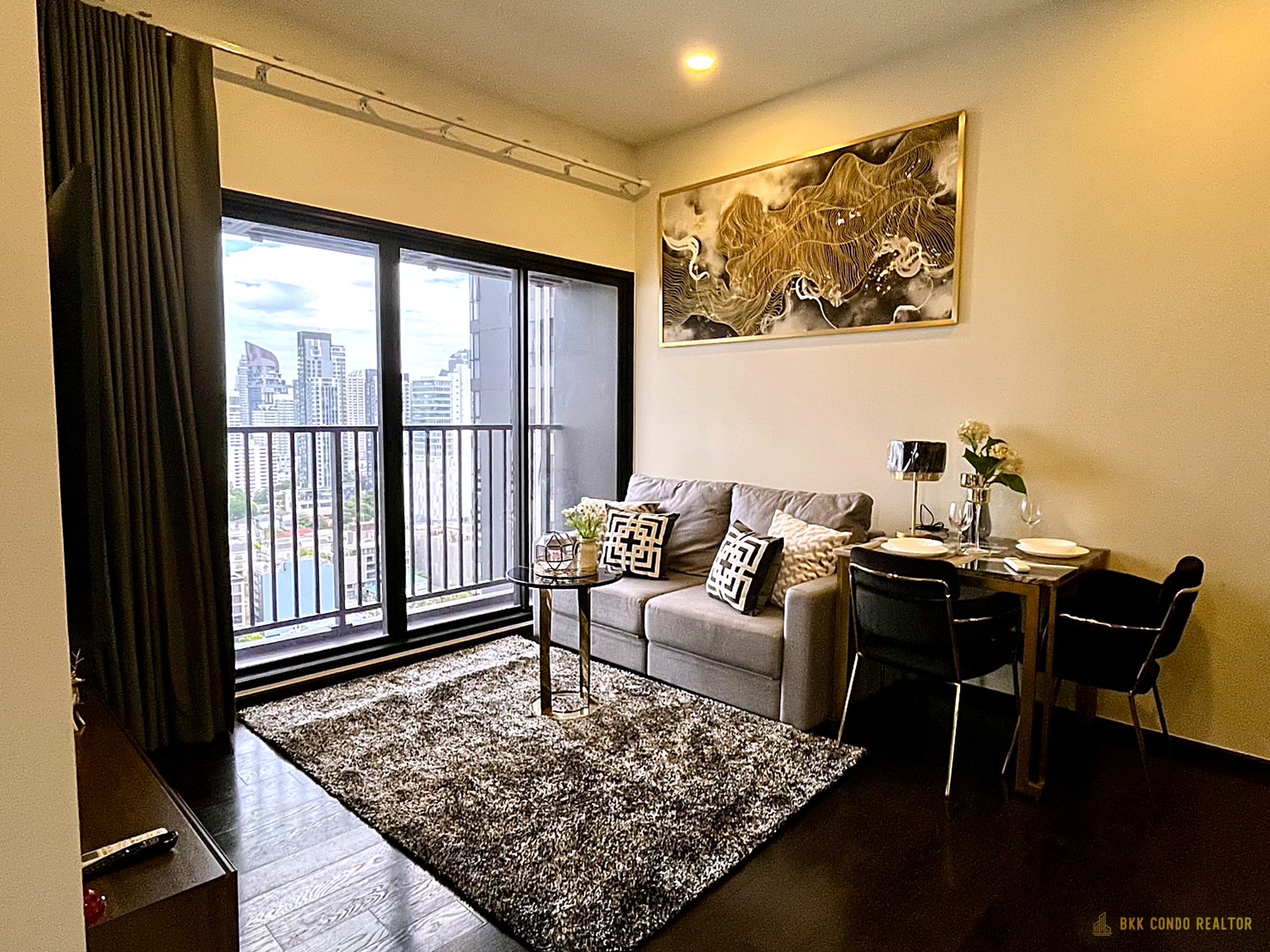 2-Bedroom Condo for Rent at Park Origin Thonglor (46 sqm) — Thonglor BTS