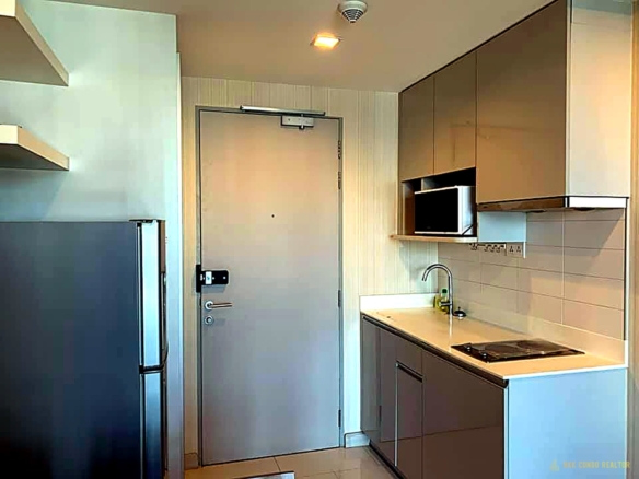 2-Bedroom Condo for Rent at IDEO Mobi Phayathai (53 sqm) — Phaya Thai BTS