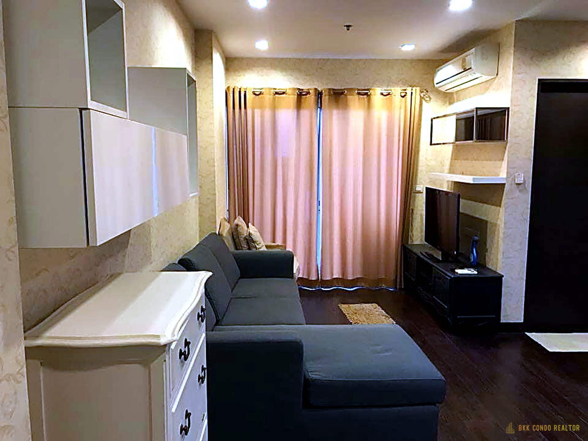 1-Bedroom Condo for Rent at IDEO Q Phayathai (45 sqm) — Phaya Thai BTS