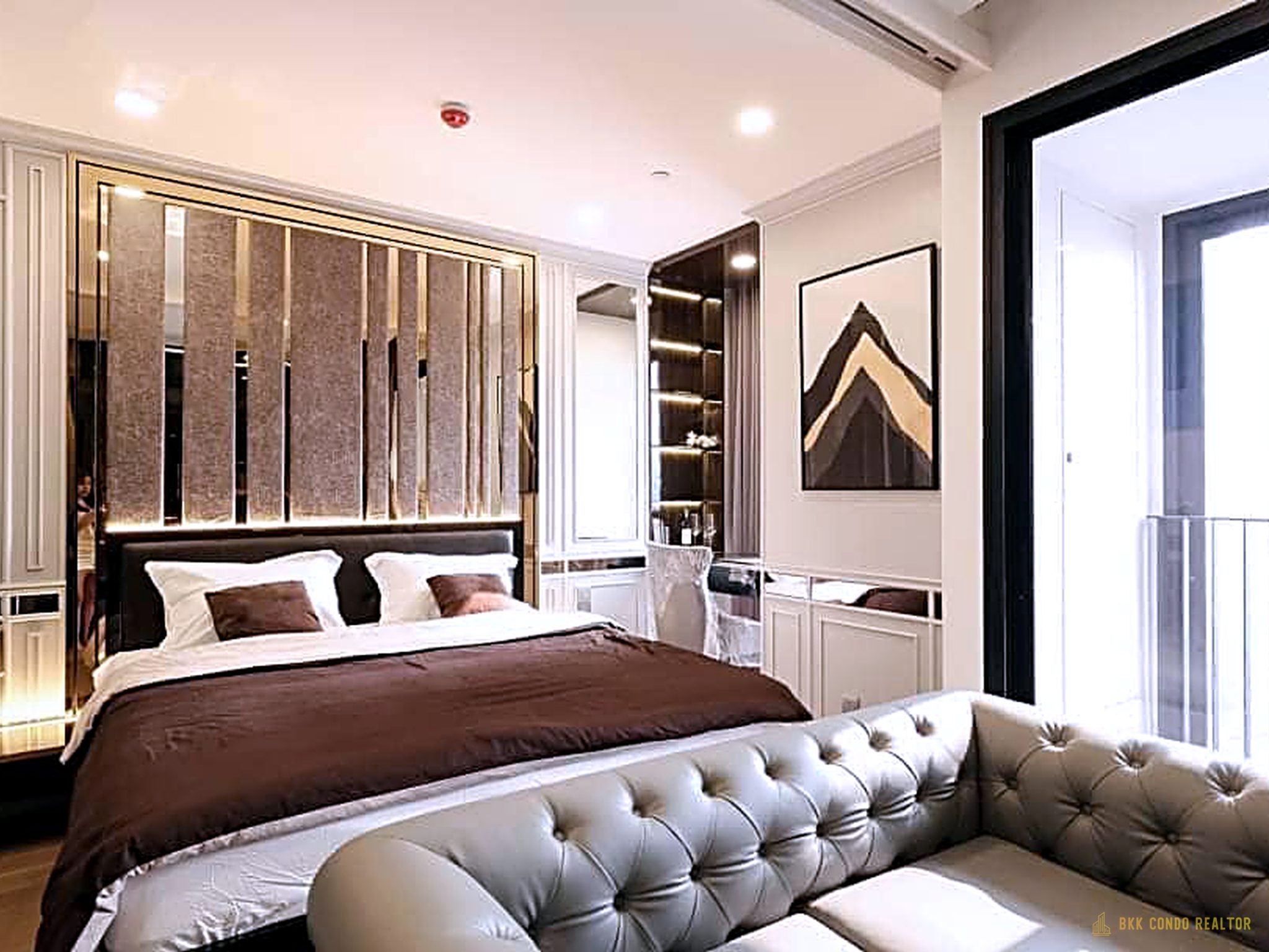1-Bedroom Condo for Rent at Ashton Chula-Silom (34.5 sqm) — Samyan MRT