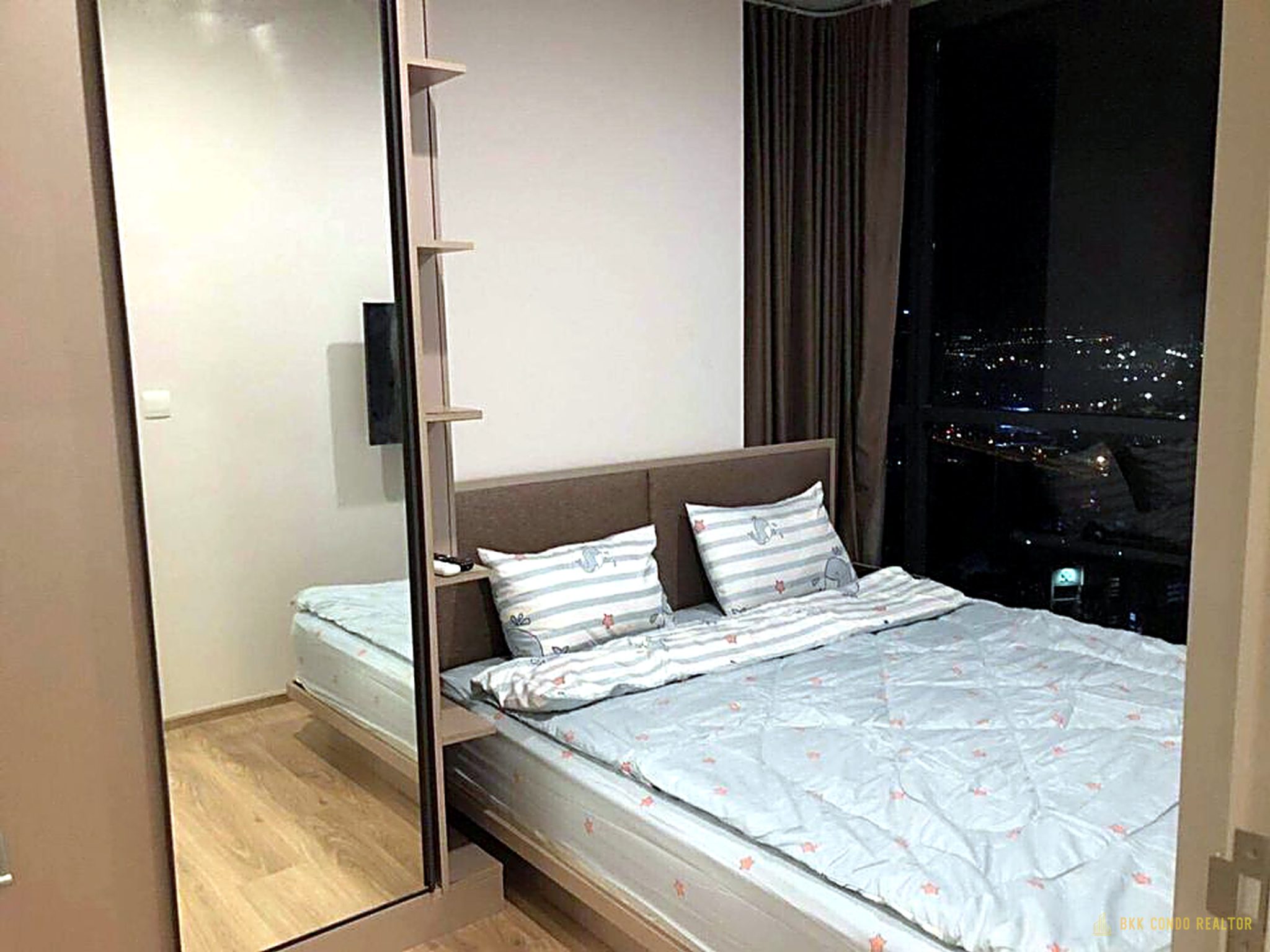 2-Bedroom Condo for Rent at Oka Haus (50 sqm) — Thonglor BTS
