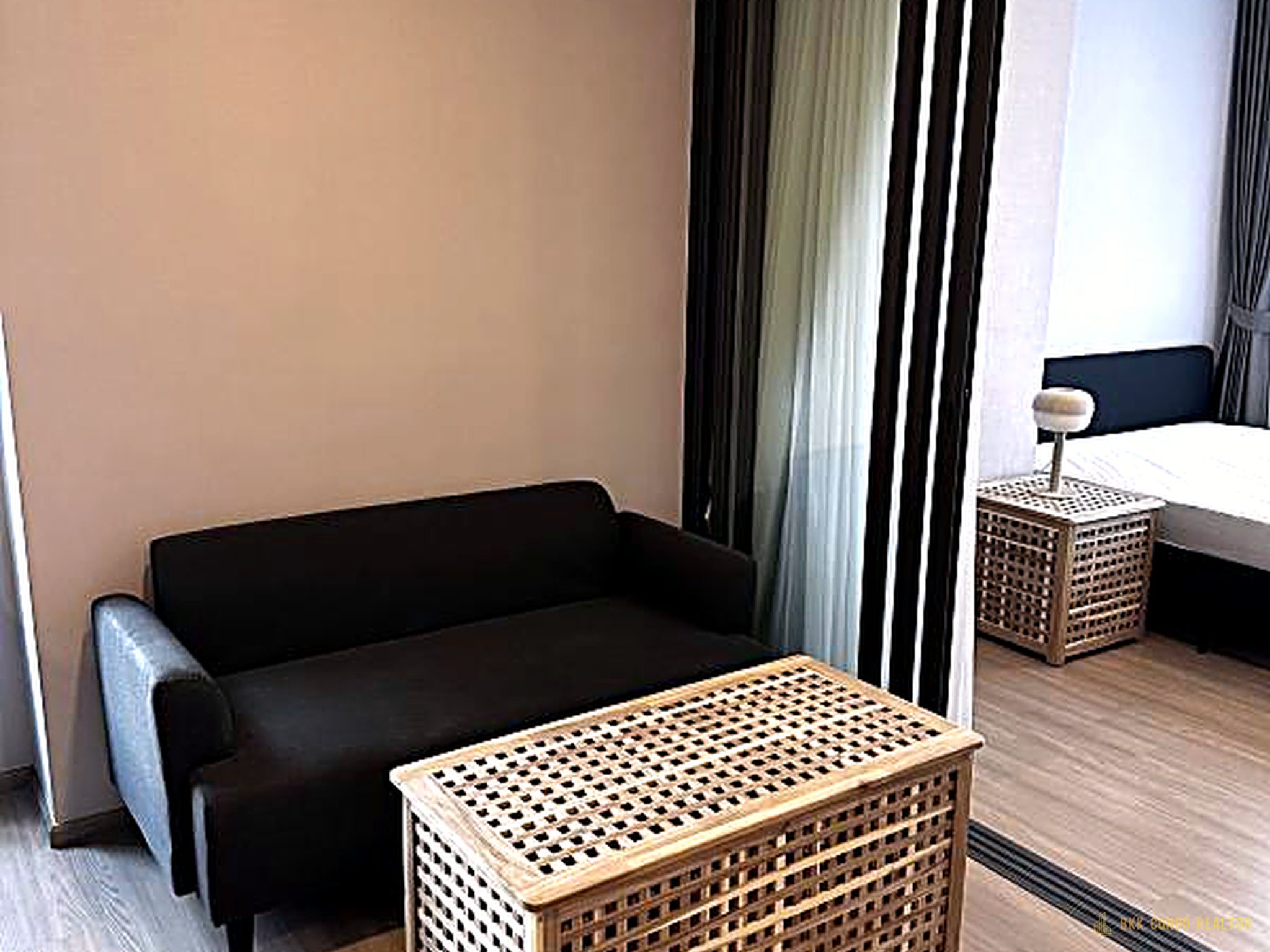 1-Bedroom Condo for Rent at Aspire Sukhumvit – Rama 4 (31 sqm) — Phra Khanong BTS