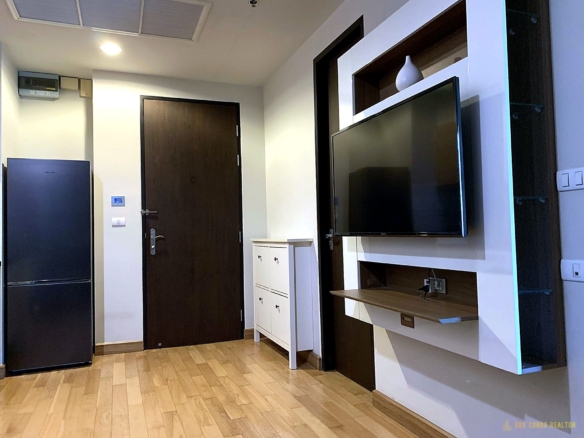Studio Condo for Rent at The Address Chidlom (40 sqm) — Chidlom BTS