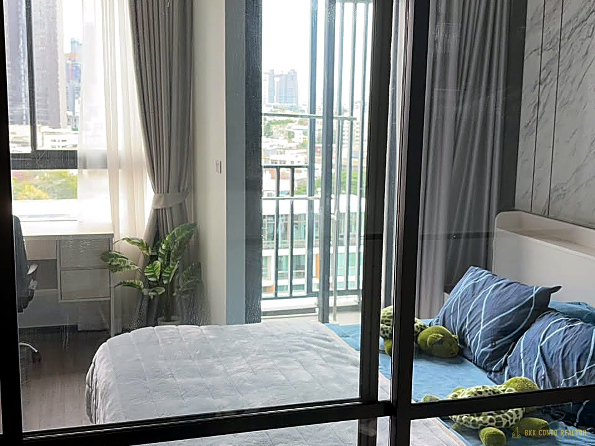 1-Bedroom Condo for Rent at IDEO Sukhumvit Rama 4 (30 sqm) — Phra Khanong BTS