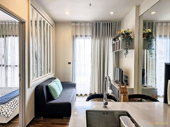 1-Bedroom Condo for Rent at Wyne Sukhumvit (31 sqm) — Phra Khanong BTS