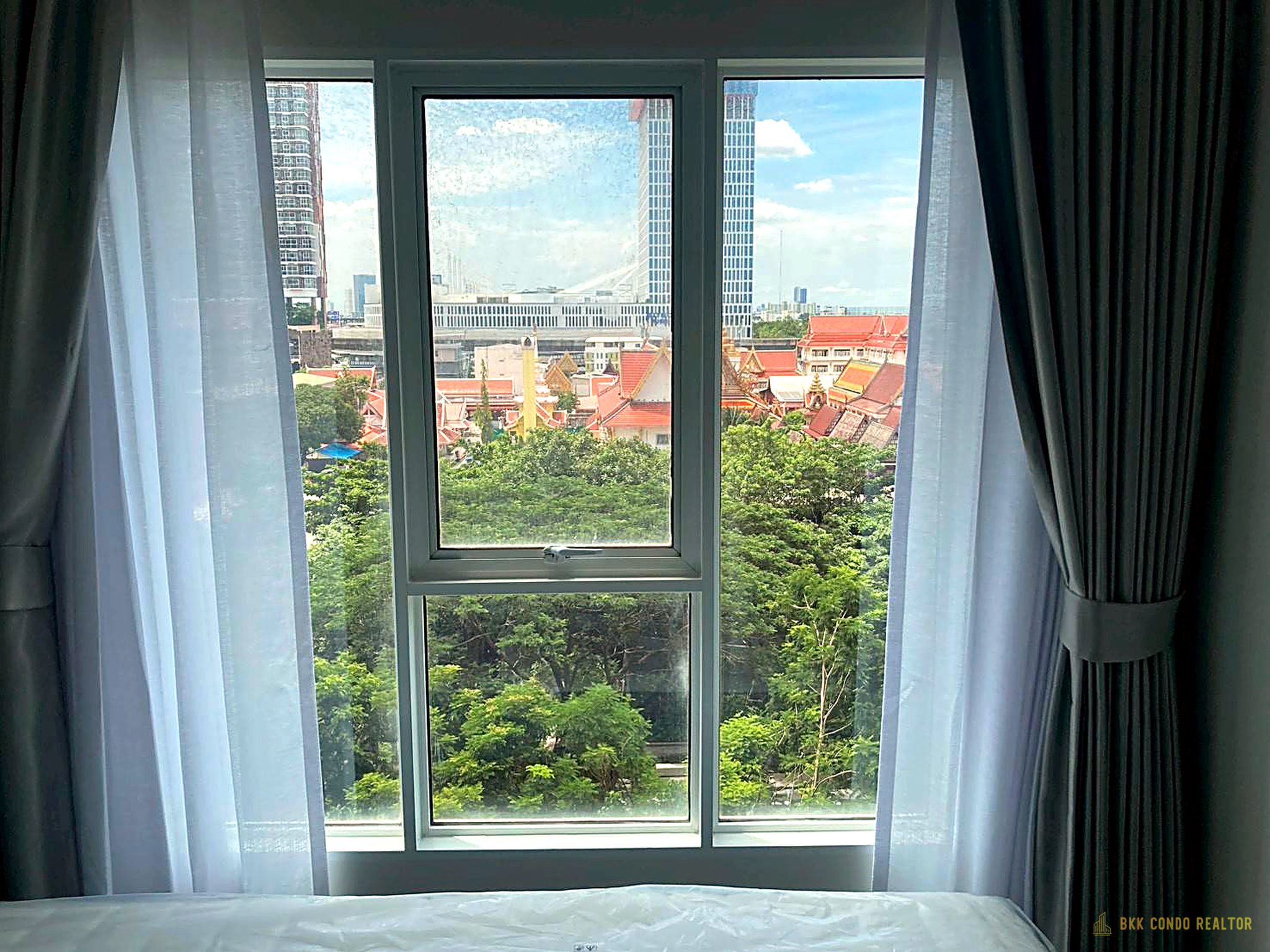 1-Bedroom Condo for Rent at Regent Home Bangna (28 sqm) — Bangna BTS
