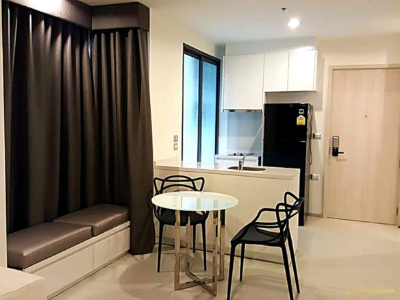 1-Bedroom Condo for Rent at Rhythm Sukhumvit 42 (48 sqm) — Ekkamai BTS