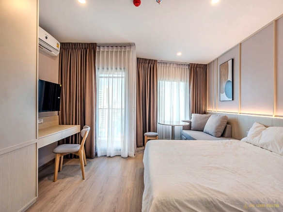 Studio Condo for Rent at Life Rama4 – Asoke (27 sqm) — Queen Sirikit MRT