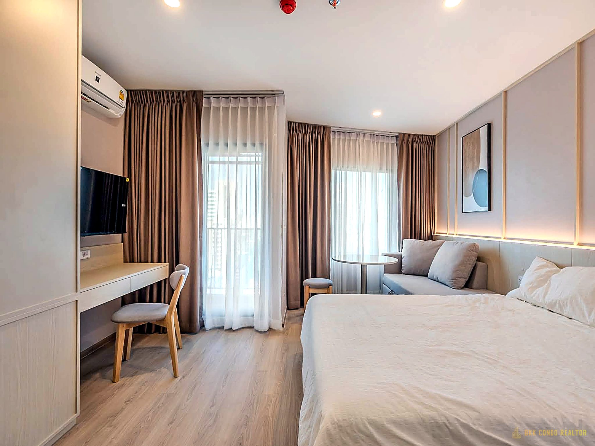 Studio Condo for Rent at Life Rama4 – Asoke (27 sqm) — Queen Sirikit MRT