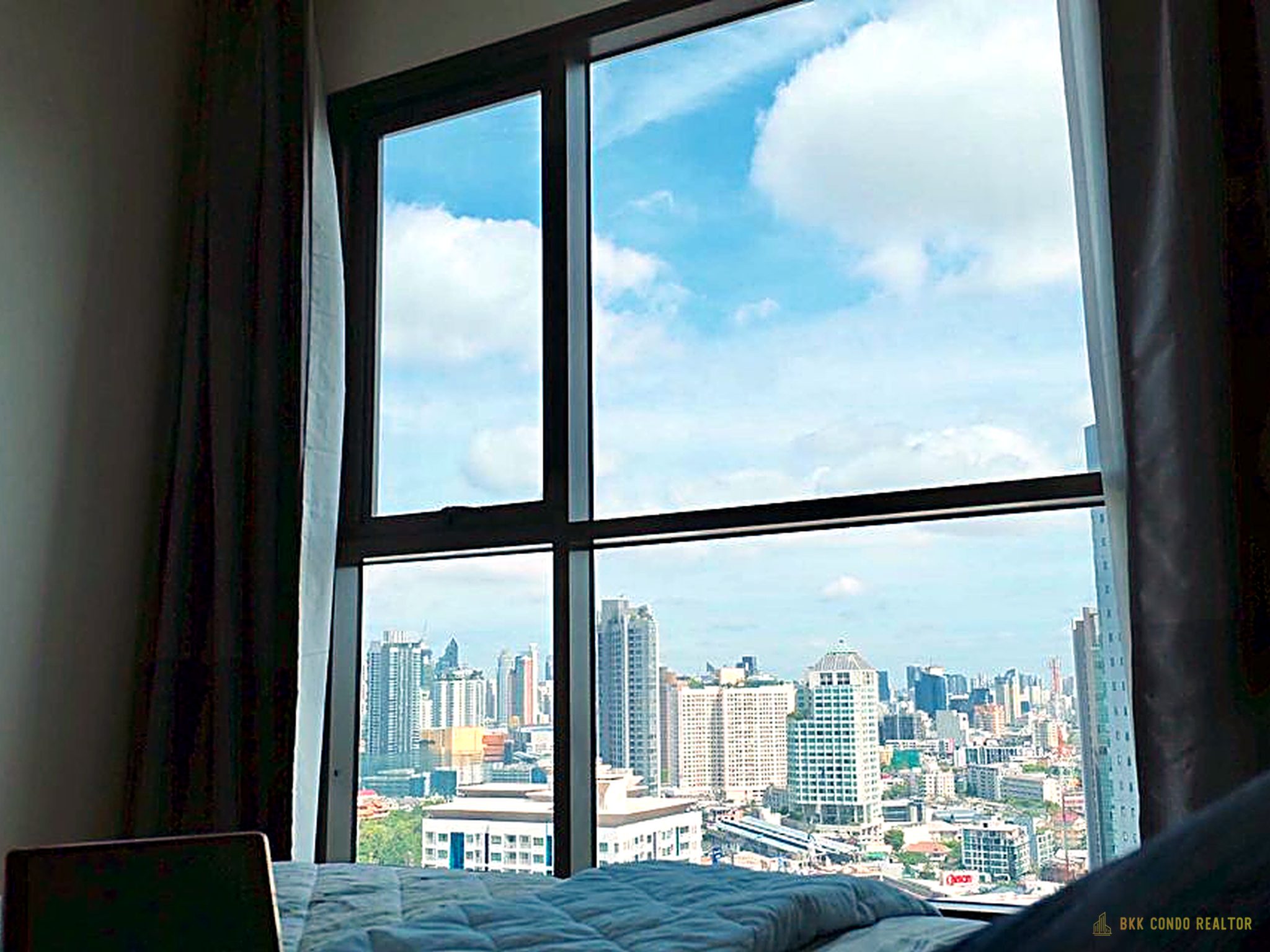 1-Bedroom Condo for Rent at Life Sukhumvit 48 (30 sqm) — Phra Khanong BTS