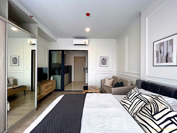 1-Bedroom Condo for Rent at The Tree Pattanakarn-Ekkamai (30 sqm) — Ramkhamhaeng Airport Link
